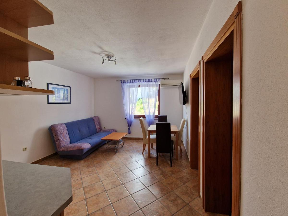 Apartments Lacic 3 Crikvenica Exterior foto